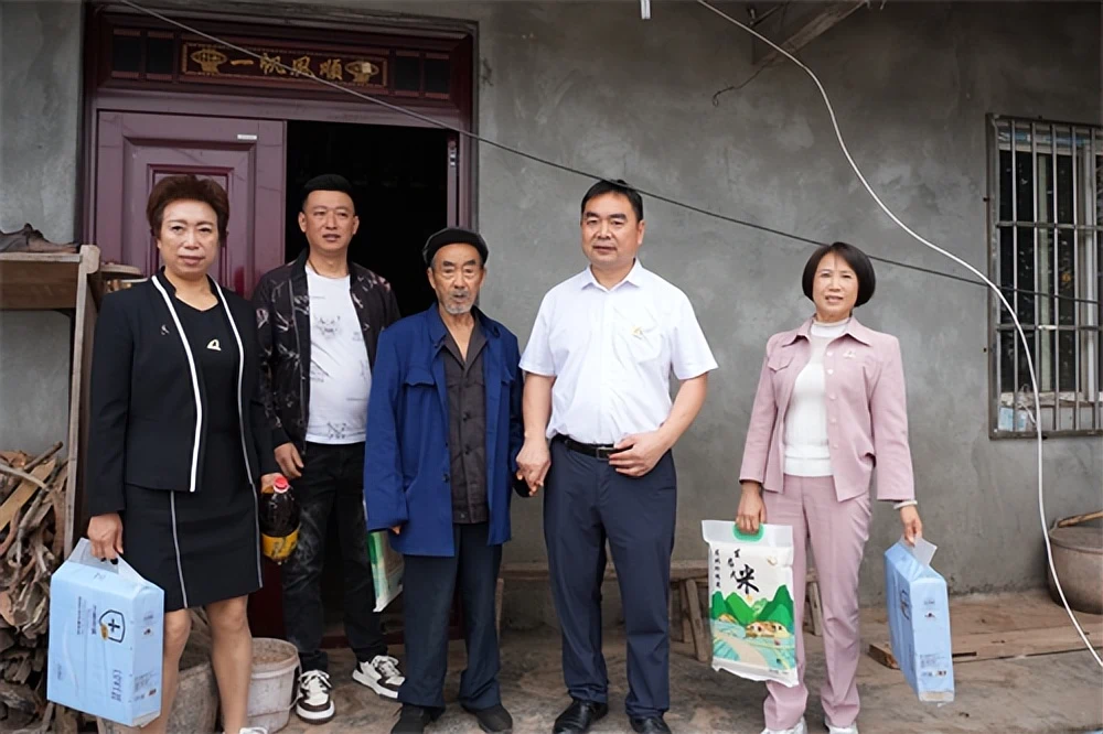 暖心扶残助困 彰显企业大爱 安逸无忧开展公益慰问行动