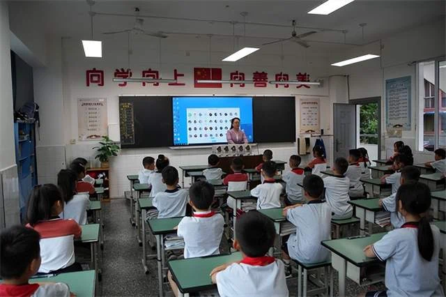 诚信润童心 安逸无忧集团走进校园开展公益宣讲